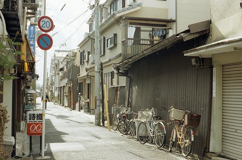 伤感7字女生游戏名字_島嶼是海的傷疤